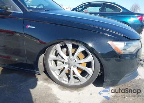 2014 Audi A6 3.0T Premium Plus z USA, uszkodzony, nr VIN WAUFGAFC3EN057362